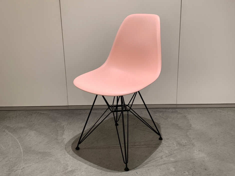 Vitra Eames Plastic Side Chair Charles und Ray Eames